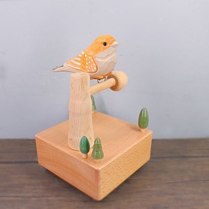 Vente en gros Boîte à musique mécanique pour oiseaux Cadeau de décompression Boîte à musique électrique 32 chansons - Product Image 4