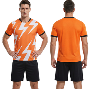 Ensemble de maillots de football de sublimation haute qualité, tenue de sport respirante en polyester, survêtements d'entraînement à bas prix pour hommes, vêtements de sport à manches courtes - Product Image 1