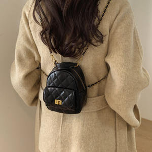 Bolso de Hombro Doble Premium en Oferta, Mini Mochila de PU con Cierre Metálico, Bolso de Hombro Pequeño para Mujer - Product Image 1