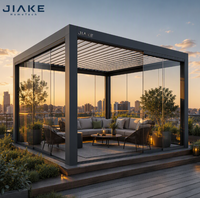 JIAKE Freistehende Aluminium-Pergola mit Motorisiertem Lamellendach und Klarglas-Sichtschutz, Langlebig für Dachgarten-Einhausung