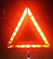 Panneau triangulaire de signalisation d'urgence pliable rouge pour stationnement de voiture, outil réfléchissant en plastique, panneau d'arrêt de danger, vente en gros d'usine