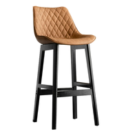 Tabouret de bar d'extérieur stable en cuir de luxe, design moderne, tendance et minimaliste