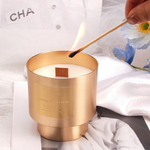 Velas de cera de soja a granel en tarros dorados, aromaterapia con aroma a cigarro de La Habana para relajación, precio al por mayor, regalos corporativos, suministros para hoteles - Product Image 4