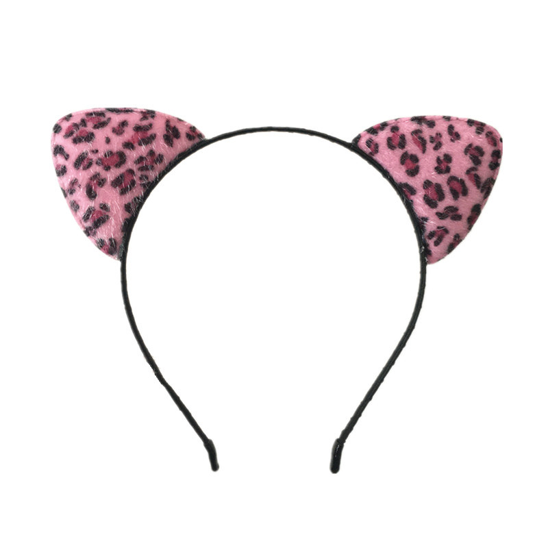 E158 Orejas de gato leopardo -- Leopardo rosa claro