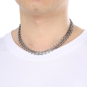 Nouveau design de haute qualité en acier inoxydable plaqué or 18 carats étanche <span class=keywords><strong>Victoria</strong></span> Train Track Chain Chokers Collier <span class=keywords><strong>Bijoux</strong></span> pour hommes et femmes - Product Image 6