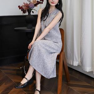 Autunno Casual da donna <span class=keywords><strong>Set</strong></span> di coordinate personalizzato in puro poliestere tinta unita grigio con bottone senza maniche Top gonna lunga in Tweed - Product Image 6