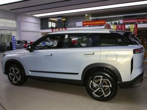 เชอรี่ เอ็กซ์พลอร์ 06 AWD 4x4 SUV ใหม่ เครื่องยนต์ 1.6t เทอร์โบ เกียร์อัตโนมัติ ระบบควบคุมความเร็วอัตโนมัติ ACC ล้อแม็ก R18 เบาะสีเข้ม ไฟ LED 360 องศา ระบบไฟฟ้า - Product Image 6