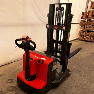 Apilador Compacto Autopropulsado E1020J con Certificación CE, Montacargas de Batería de un Solo Mástil de 2000 mm - Product Image 3