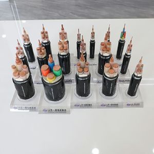 Cavo di alimentazione isolato in rame conduttore in alluminio 0.6/1kv 4 Core 10mm 16mm 25mm 35mm 50mm 70mm 95mm 120mm <span class=keywords><strong>150mm</strong></span> cavo di saldatura - Product Image 2