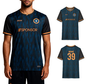 Camiseta de Fútbol Retro Personalizada para Hombre, Nuevo Diseño, Jersey de Fútbol con Impresión por Transferencia de Calor, Corte Automatizado, Cuello en V, 100% Poliéster - Product Image 1