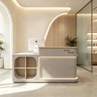 Comptoir de réception style crème pour influenceurs, mini-bar en bois simple, comptoir de caisse moderne et élégant pour magasin de vêtements pour femmes
