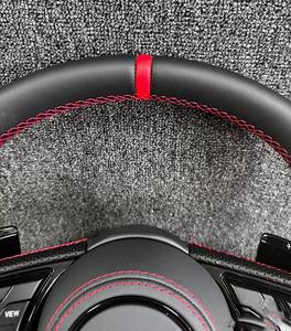 Volant sport de luxe en cuir et fibre de carbone compatible Audi Golf Land Cruiser pour A3 A4 A5 RS3 <span class=keywords><strong>S3</strong></span> Q5 TT R8 - Product Image 4