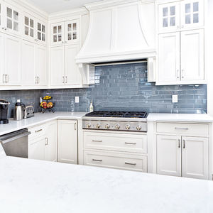 Armoire de <span class=keywords><strong>cuisine</strong></span> bleue haute brillance de style simple avec plinthe Sunmica et poignées fonctionnelles - Product Image 6