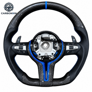 Volant décoré bleu en stock, compatible avec BMW Série F 1 3 5 7 X5 F15 E70 F16 E71 E60 E90 F20 F10 F30 F32 F36 - Product Image 2