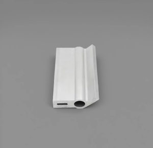 Xiangyi serie 6000 dispositivi medici profili in alluminio piegatura servizi di lavorazione della saldatura di taglio - Product Image 1