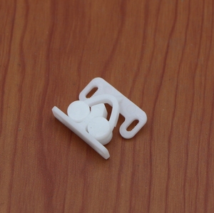 Plastic Cabinet Door <strong>Roller</strong> Buckle Touch-Close Door <strong>Catches</strong> &amp; Closers - Product Image 5