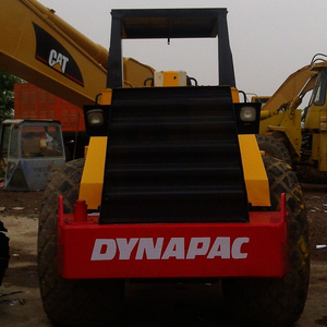 Rouleau compresseur Dynapac CA251D d'occasion, modèle 2010, moteur hybride, double tambour, en promotion - Product Image 1