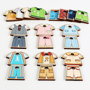 Venta al por mayor patrón de madera juguete a juego ropa a juego juguete educativo temprano niños colgando Ropa Juego - Product Image 6