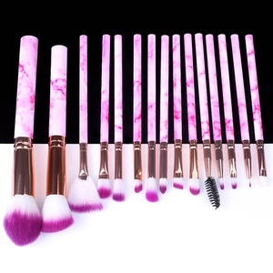 Meakup Fournisseur De Noël Fait Main En Plastique Mélangeur Sans Cruauté 15 Pièces Maquillage Brosse Ensemble - Product Image 4