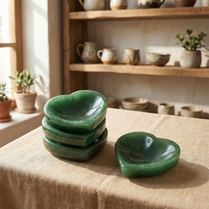 Cuenco de Corazón de Cristal Natural Pulido de Alta Calidad, Piedra Curativa de Jade Verde, Cuenco de Corazón de Aventurina Verde para Decoración del Hogar - Product Image 2