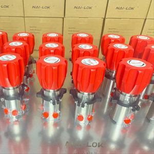 NAILOK 10000 psi高圧ガスレギュレーター、1/8 NPTベントポート付き、SS316セルフベントピストンバルブ、ガス制御システム用 - Product Image 1