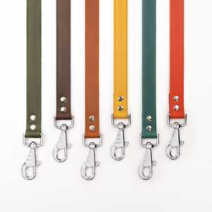 Correa de Cuero Personalizada Multiusos para Perro, Arnés con Hebilla de Metal, Diseño Táctico con Asa, Arnés Ajustable para Mascotas para Interiores y Exteriores - Product Image 4