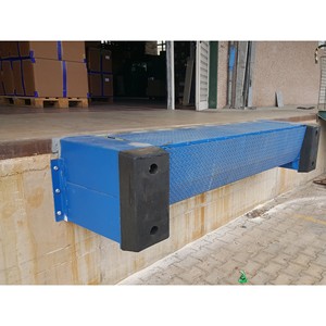 Minirampa Manual de Acero MR-ACC.MAN.STD - Capacidad de 6000 kg, Apilable, Acero Pintado y Aleación de Aluminio, Cumple con la Norma EN1398 - Product Image 5