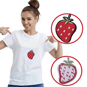 Écussons brodés légers sur mesure avec motifs Cœur et Fleur, thermocollants ou à coudre, commandes en gros pour entreprises et équipes - Product Image 1