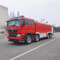 Camion-citerne à eau professionnel de 25 000 L, camion de pompiers 8x4 Sinotruk 450HP, véhicule de sauvetage lourd