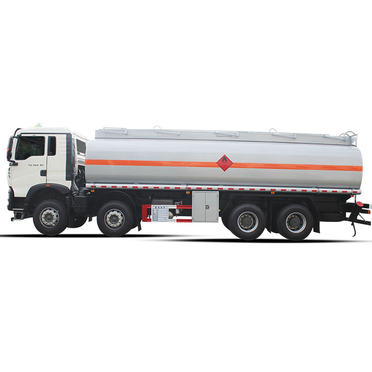 Camion cisterna per carburante KEEYAK Howo 8x4 6x4 4x2 camion cisterna per olio in lega di alluminio Sinotruk personalizzato 30000 litri trasporto carburante