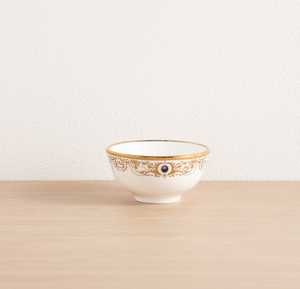 Service de table élégant en porcelaine blanche avec décor doré royal, bordure dorée électroplaquée, imprimé rose, assiettes et tasses pour la cuisine domestique - Product Image 4