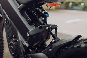 Vélo de <span class=keywords><strong>montagne</strong></span> électrique Talaria XXX Pro Black Edition TKA6500W 40AH 60V avec pneus de <span class=keywords><strong>moto</strong></span>, vélo hybride électrique US/EU - Product Image 2