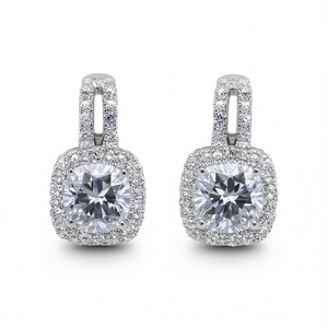 Orecchini da donna E2759 in oro bianco con diamanti taglio cuscino colore D naturali certificati GIA, stile classico da matrimonio - Product Image 1