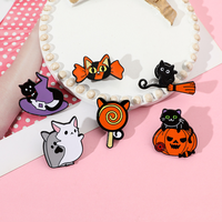 En gros Nouveaux Pins de revers en émail sur le thème de Halloween : Chat Magique, Chat, Citrouille, Sucette, Balai, et Badges de film, Cadeaux Souvenirs, En stock