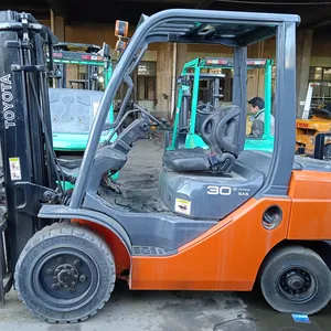 used original made in Japan Toyota 3 ton forklift