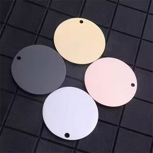 थोक उच्च पॉलिश कस्टम नाम एकल राउंड डिस्क स्टेनलेस स्टील गोल्ड प्लेटेड लेजर उत्कीर्ण टैग - Product Image 4