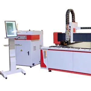 High Quality And Hot Sale 3000mm*1500mm Fiber Laser Cutting Machine With Free Water Cooling And Blower