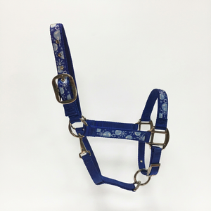 Licou de cheval réglable et personnalisé pour courses de chevaux et équitation, à vendre - Product Image 1