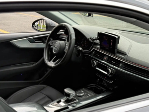 รถยนต์มือสอง ปี 2019 นำเข้า Audi A5 Coupe 40 TFSI รุ่นพรีเมียมจากเยอรมนี รถสปอร์ตคูเป้ 2 ประตู เครื่องยนต์ 2.0T Turbo เกียร์ 7 สปีด เหมาะสำหรับธุรกิจและครอบครัว - Product Image 5