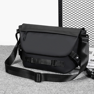 Sac bandoulière imperméable en tissu Oxford pour homme, grande capacité, sacoche minimaliste pour affaires, sac messager tendance pour les trajets quotidiens - Product Image 4