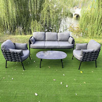 Ensemble de canapés de jardin en corde tressée au design moderne, aluminium antirouille, 5 places avec table basse et fauteuils
