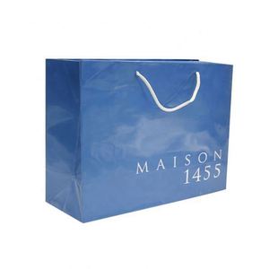 OEM Clothing <b>Gift</b> Packaging Cheap Price Kraft Paper Bag with Custom Logo Printed Screen Handling Surface - Product Image 3