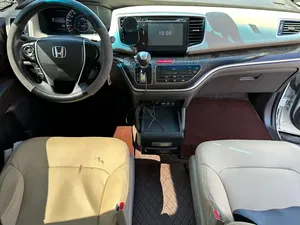 Ottimo Prezzo Honda Odyssey 2015 2.4L Edizione Comfort - Product Image 4