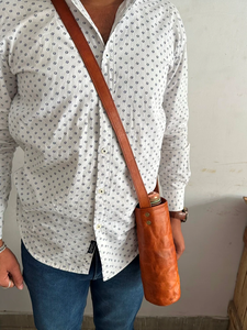 Étui pour bouteille d'eau en cuir avec boucle de ceinture, sangle réglable durable faite à la main, étui de transport élégant pour les activités de voyage et de randonnée - Product Image 5