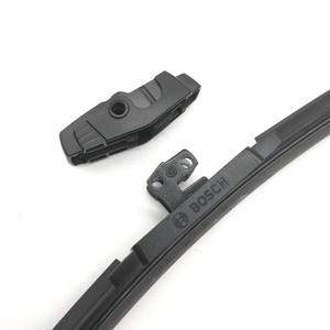 Spazzole Tergicristallo Multifunzionali BOSCH SMARTFIT da 20, 22, 24, 26, 28 Pollici, Universali per Parabrezza con Adattatori Diversi - Product Image 4