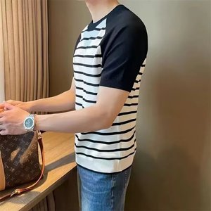 เสื้อยืดแขนสั้นลายทางสำหรับผู้ชาย สีดำและสีน้ำตาล M L XL 2XL 3XL คอกลม ทรงหลวม ใส่สบาย - Product Image 3