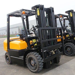 Montacargas Todoterreno de 2.5 Toneladas Diésel 2500kg <span class=keywords><strong>4.5</strong></span> Metros con Certificación EPA Euro 5 para Logística - Product Image 5