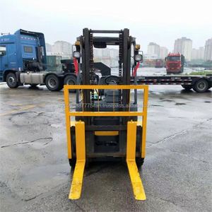 Montacargas Diésel de Segunda Mano para FD30 3t en Excelentes Condiciones de Funcionamiento y a Precio Económico - Product Image 4