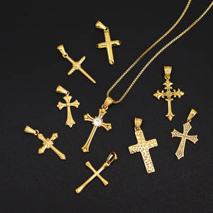 Colgantes y dijes de moda de acero inoxidable 316L chapados en oro PVD de 14K y 18K personalizados para hacer pulseras y dijes de cruz para la creación de joyas. - Product Image 1