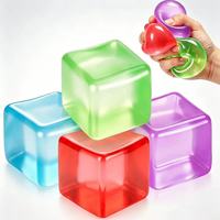 Jouet Squishy en Peluche Mignon Père Noël en Forme de Boulette, Doux, Anti-Stress et Décompression, Vente en Gros